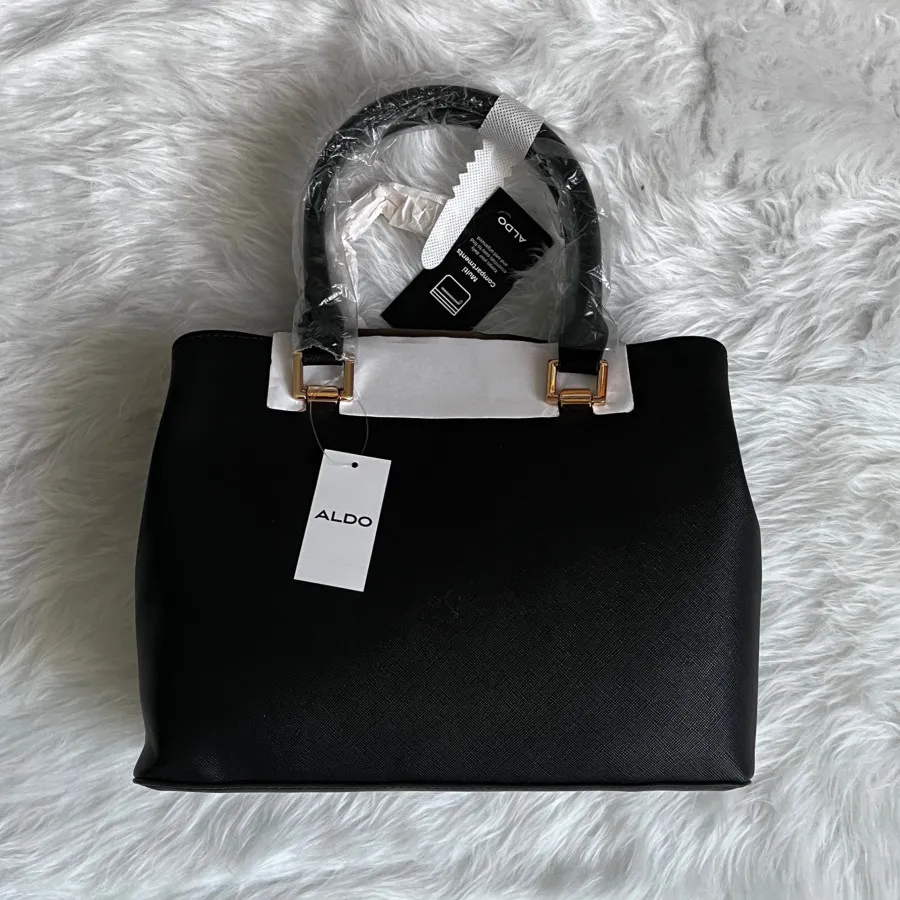 کیف مشکی آلدو