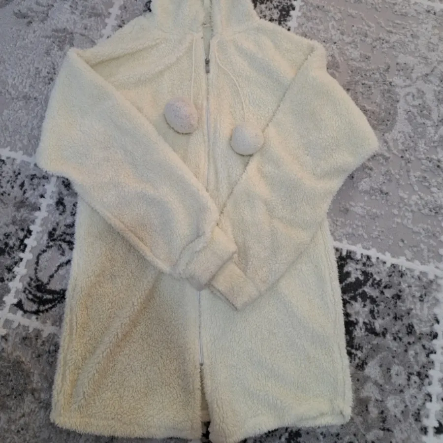 هودی گوش دار