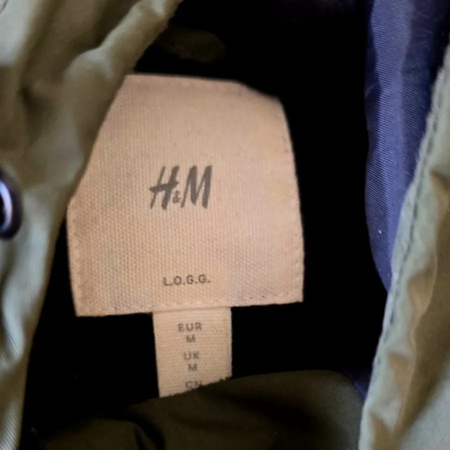 کاپشن‌بارانی اچ اند ام