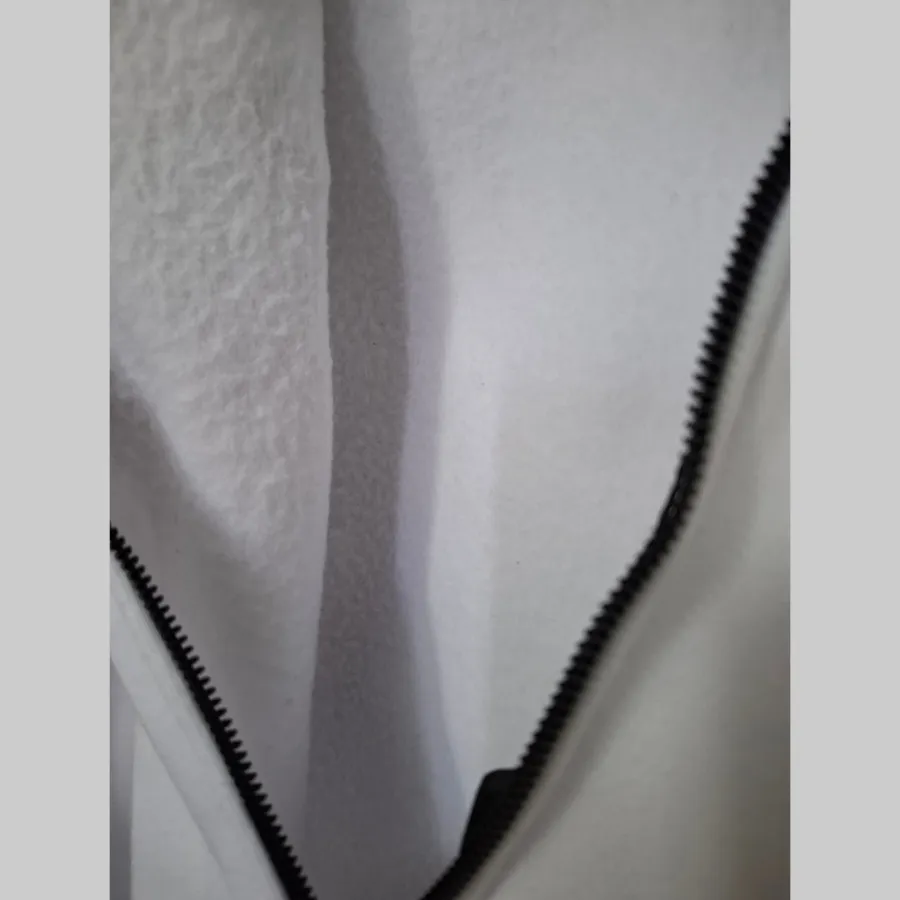 ست هودی و شلوار سفید