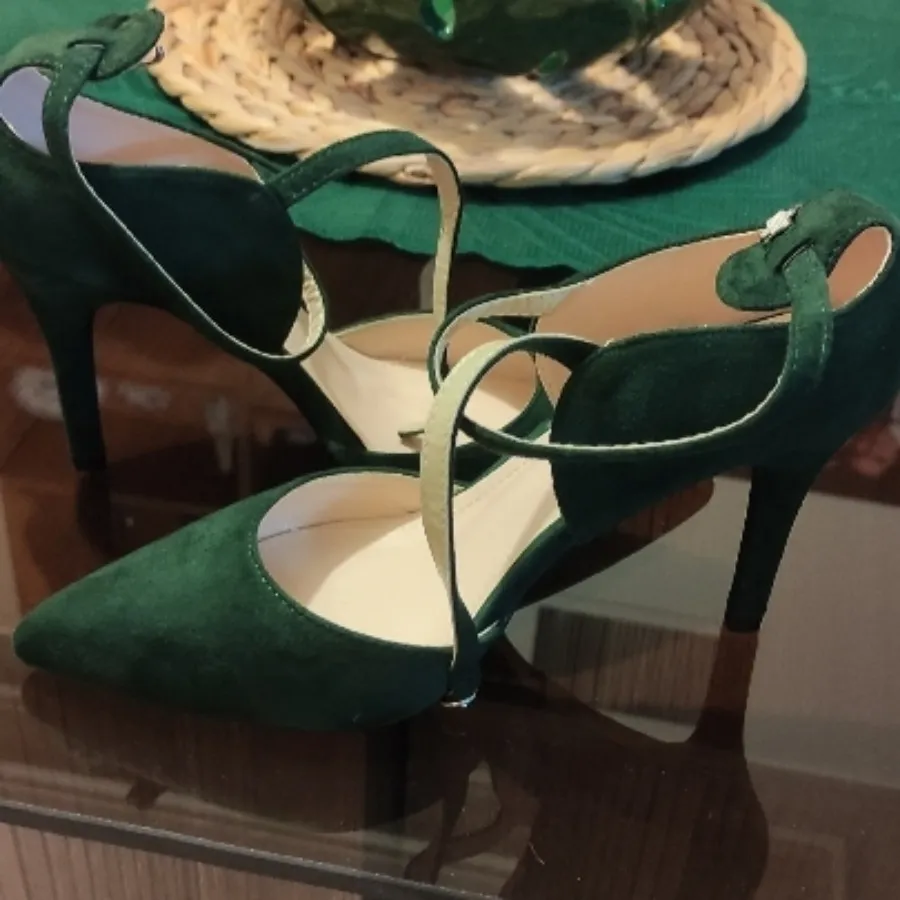 کفش پاشنه دار سبز