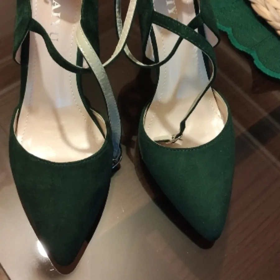 کفش پاشنه دار سبز