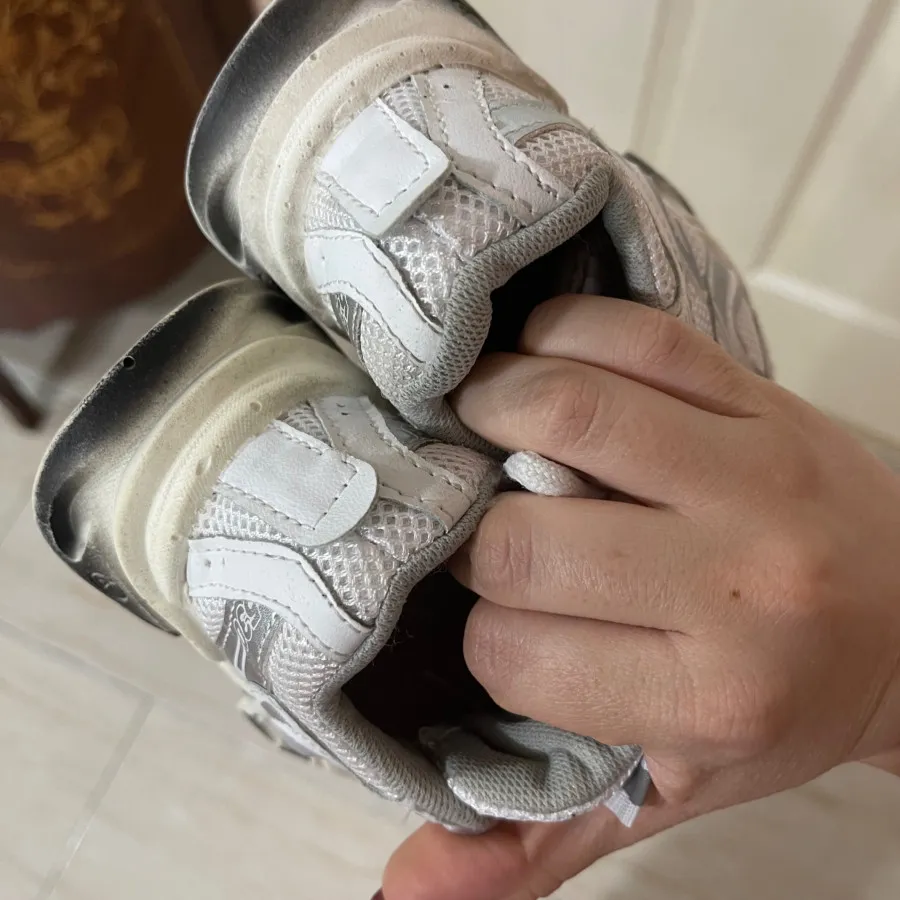 کتونی نیوبالانس بچگانه