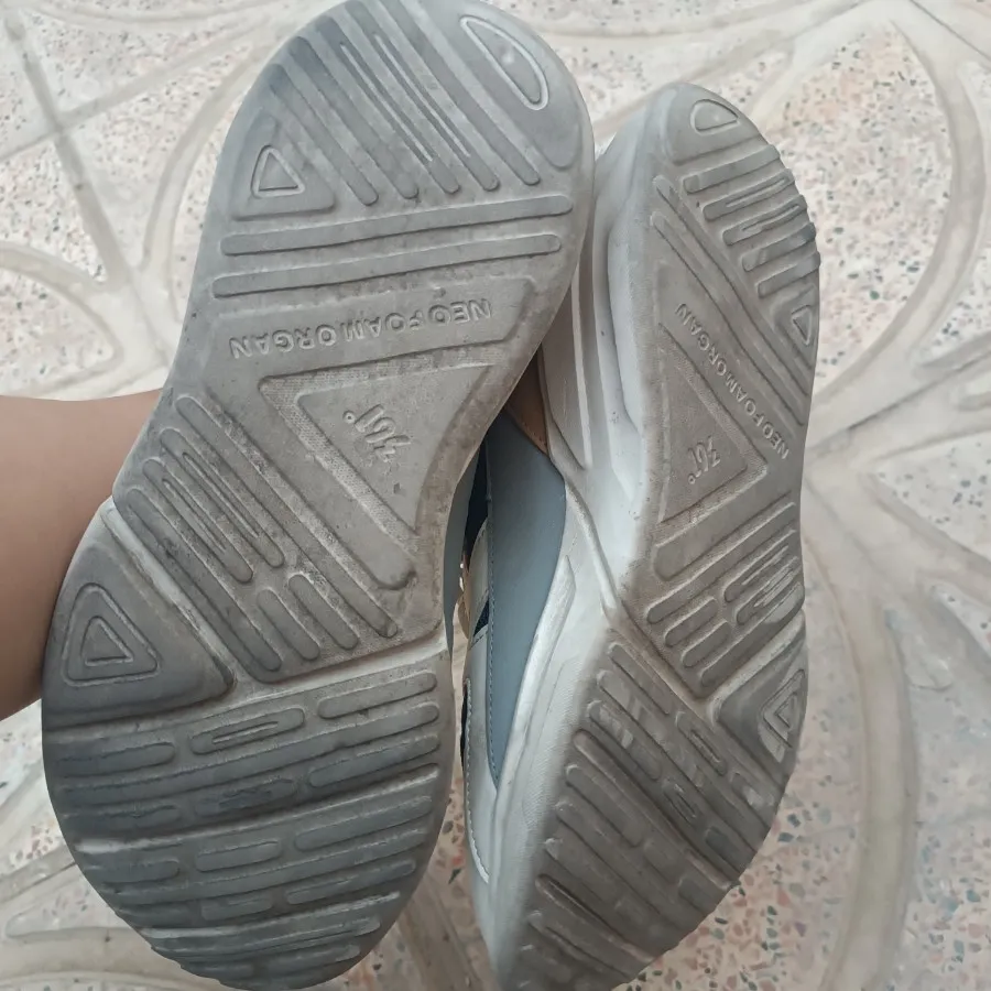 کتونی سایز 42