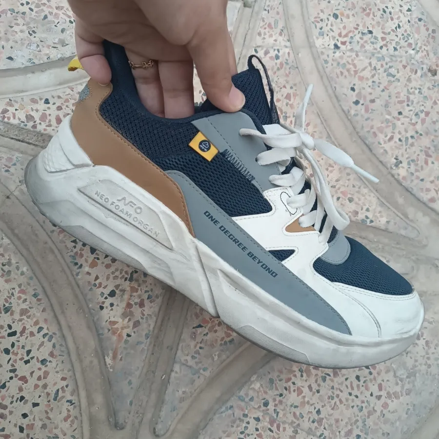 کتونی سایز 42