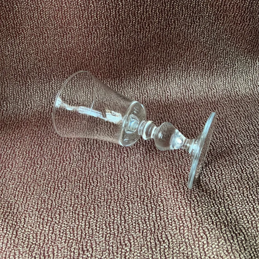 جام پایه دار