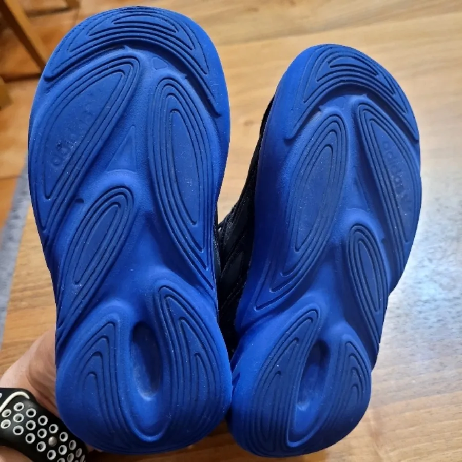 کتانی آدیداس کودکانه