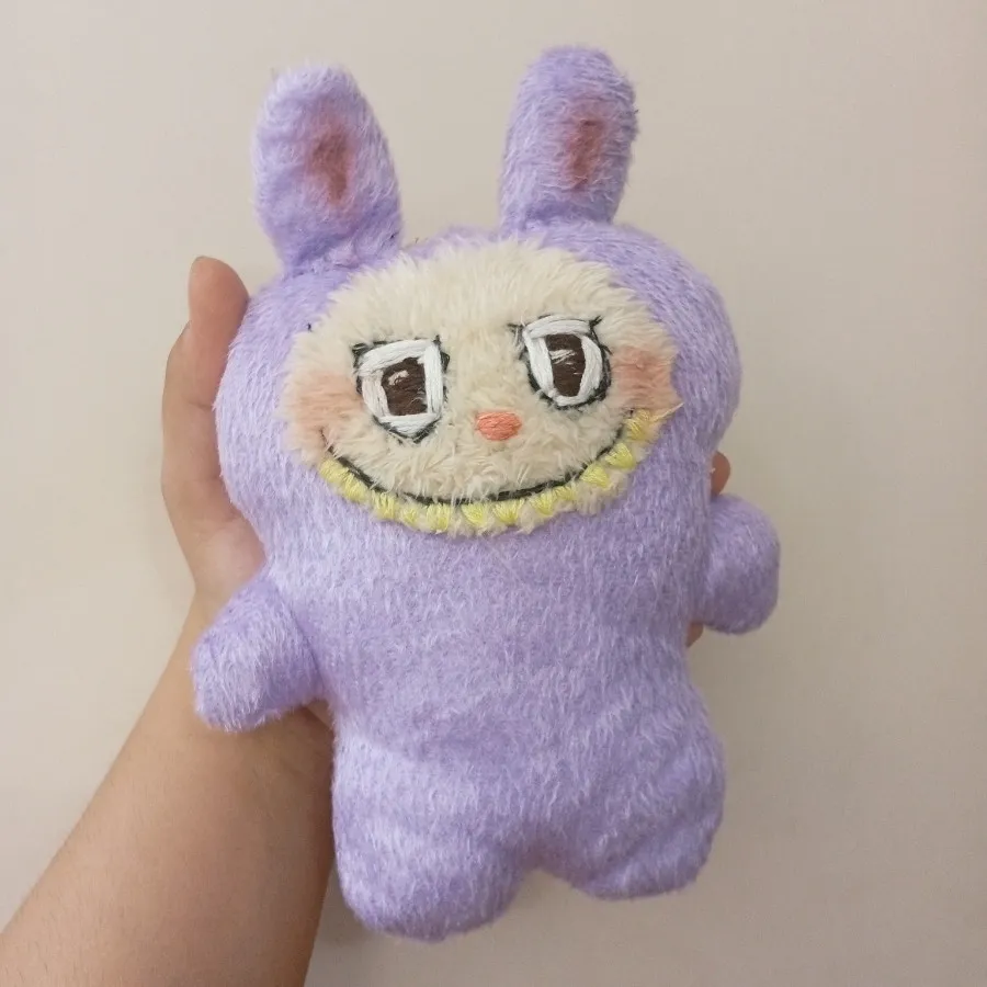 عروسک لبوبو