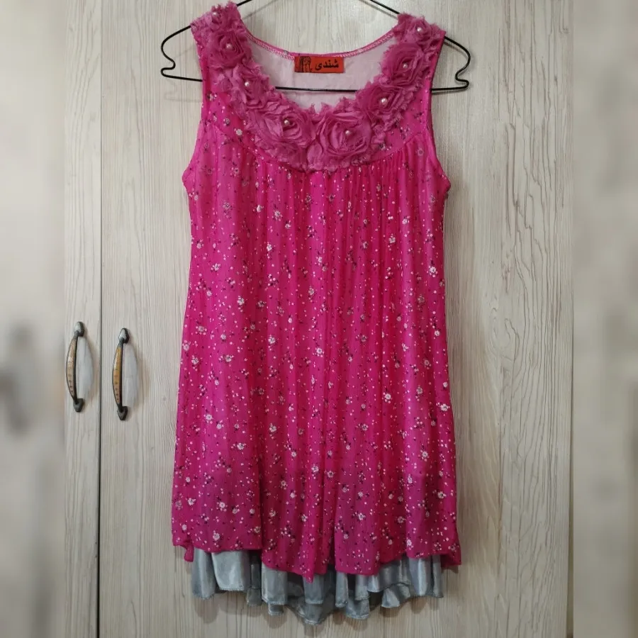 تاپ حریر گلدار  99  تومن