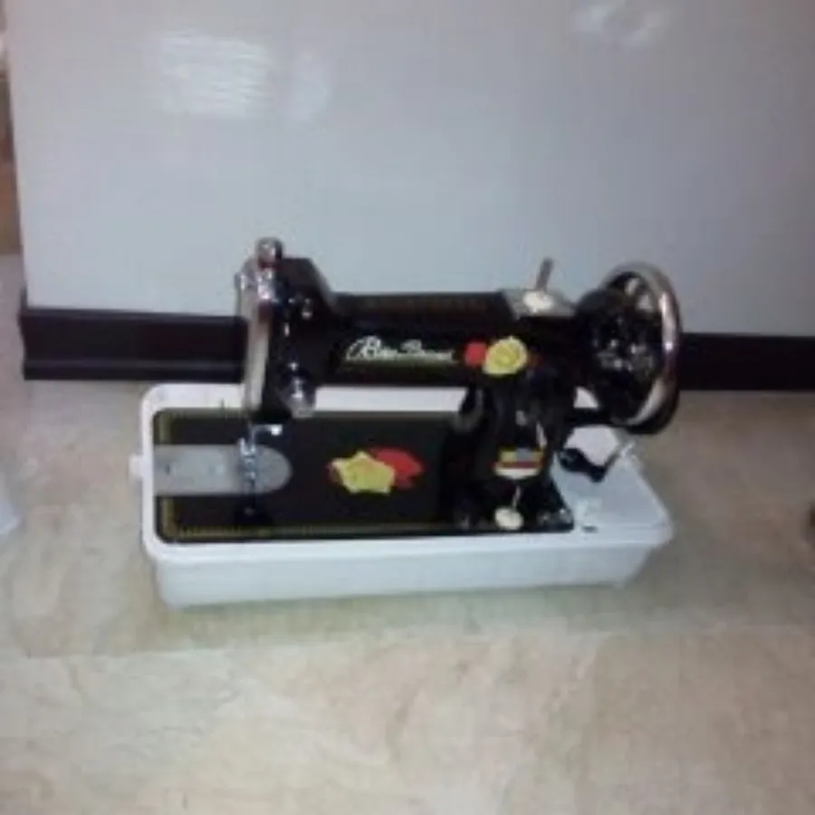 چرخ خیاطی دستی