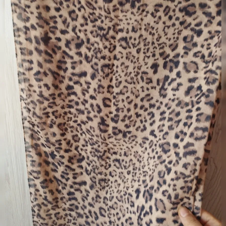 شال حریر پلنگی 159  تومن