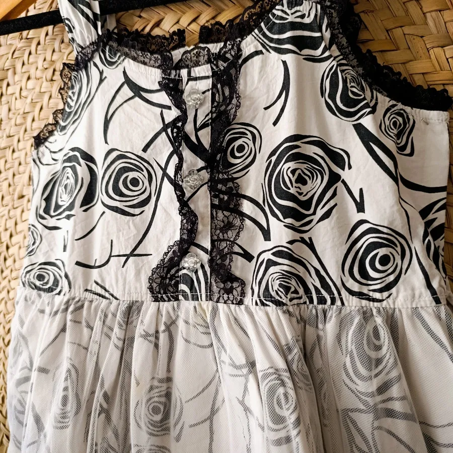 لباس دخترانه