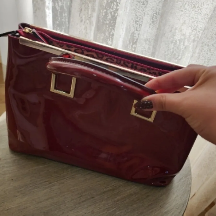 کیف ورنی زرشکی