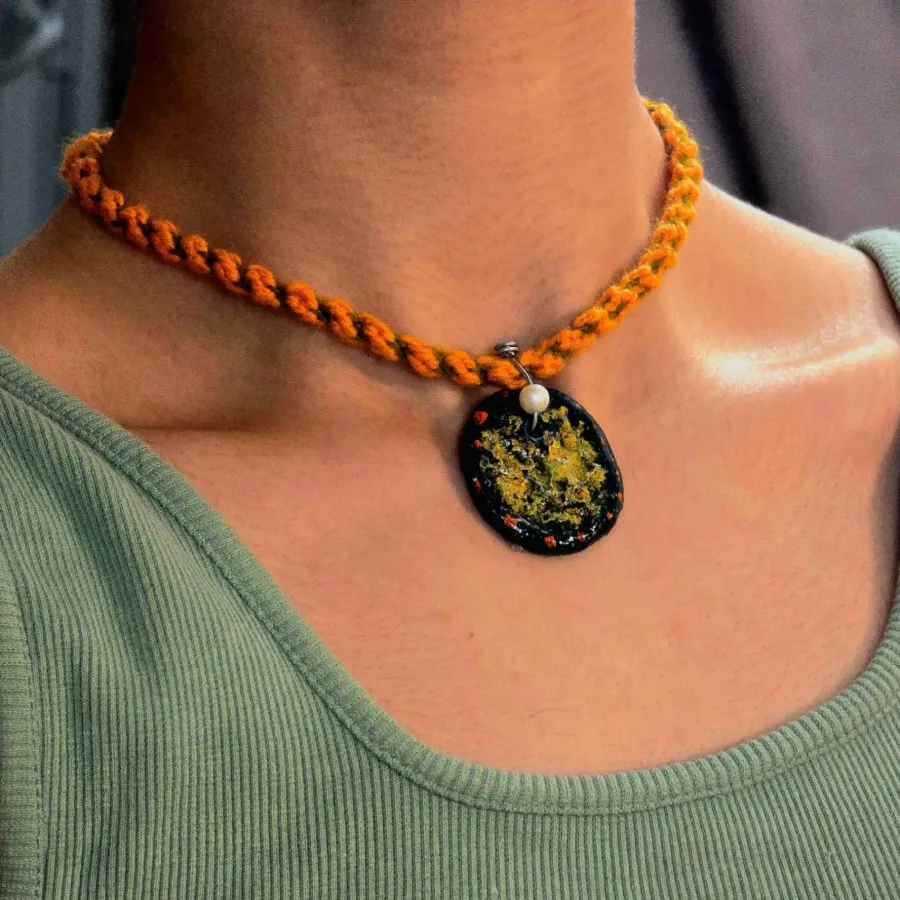 گردنبند دستساز