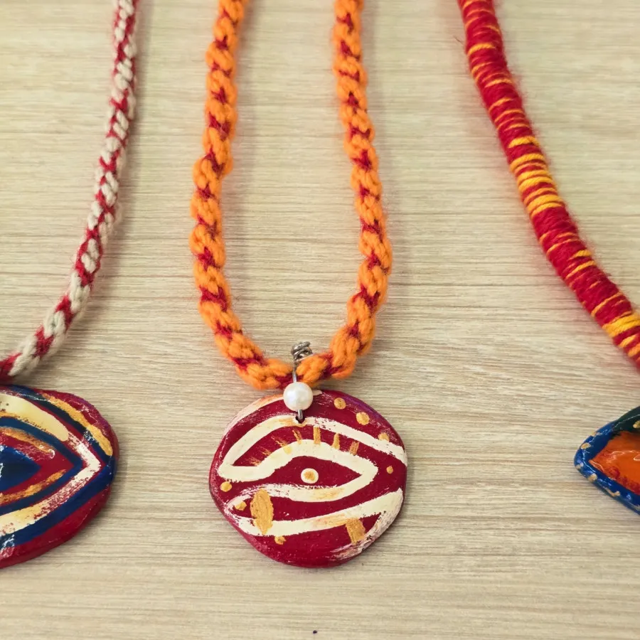 گردنبند دستساز