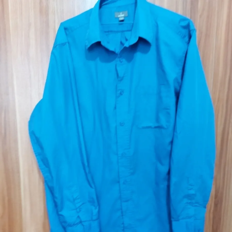 پیراهن مردانه