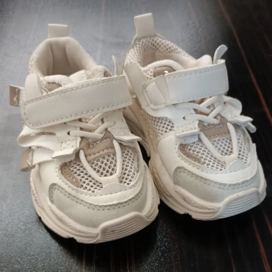 کفش بچگانه خارجی