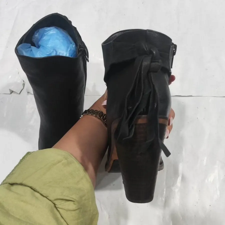 بوت زنانه اورجینال