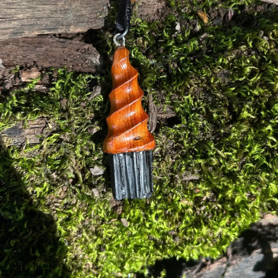 پلاک چوب و سنگ