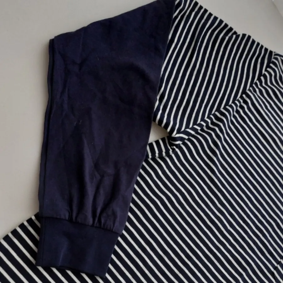 تیشرت آستین بلند