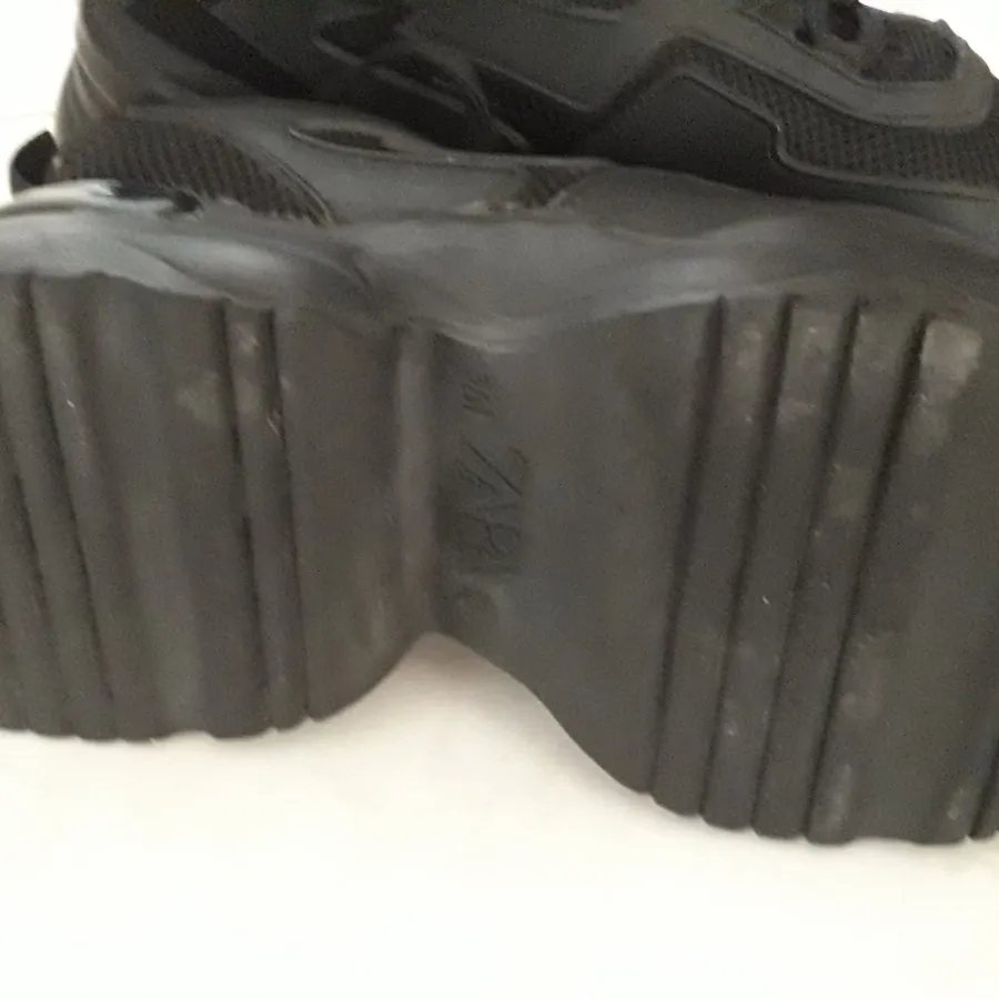 کفش مشکی زنانه زارا 37