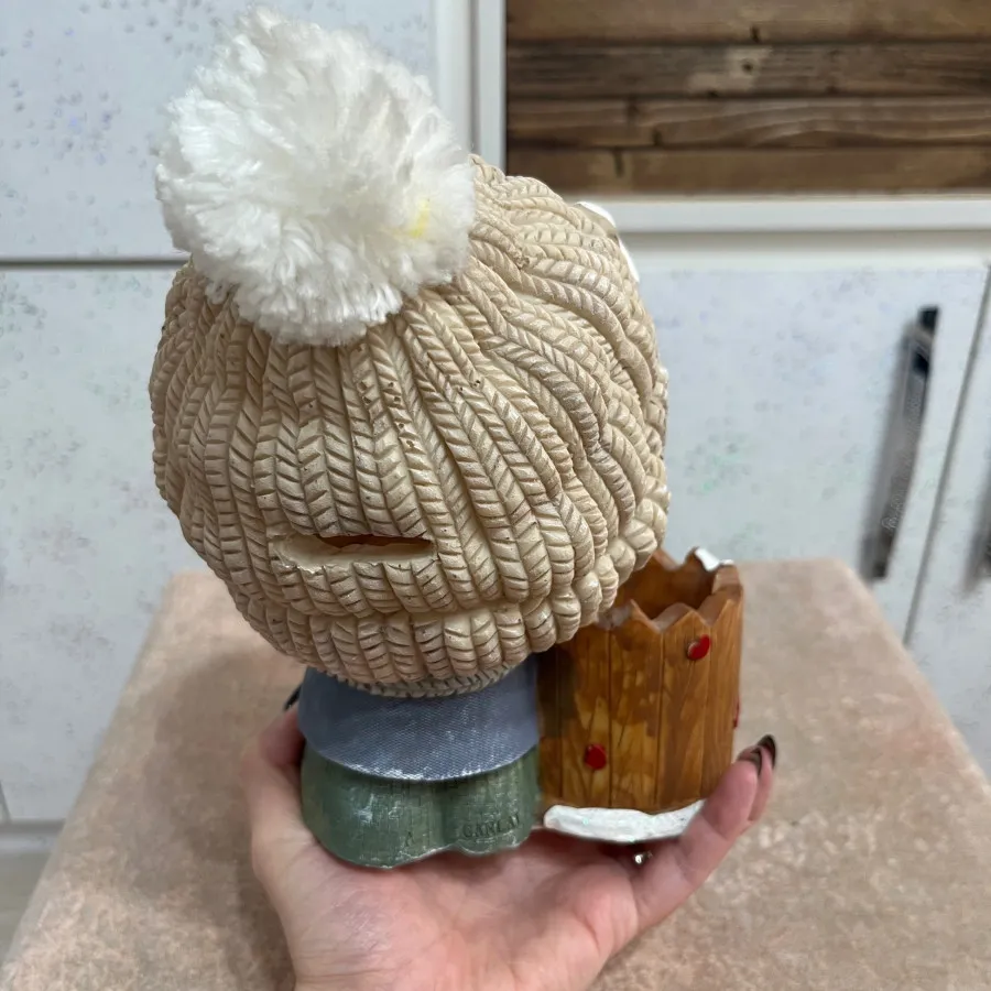 مجسمه جا مدادی