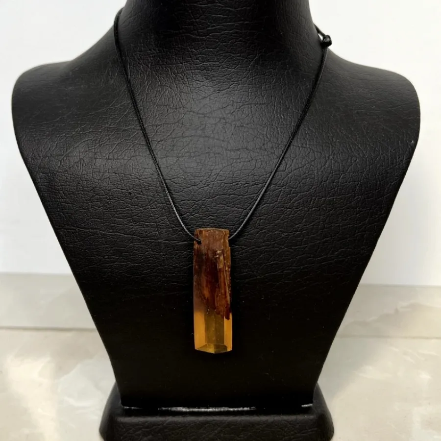 گردنبند چوبی دستساز