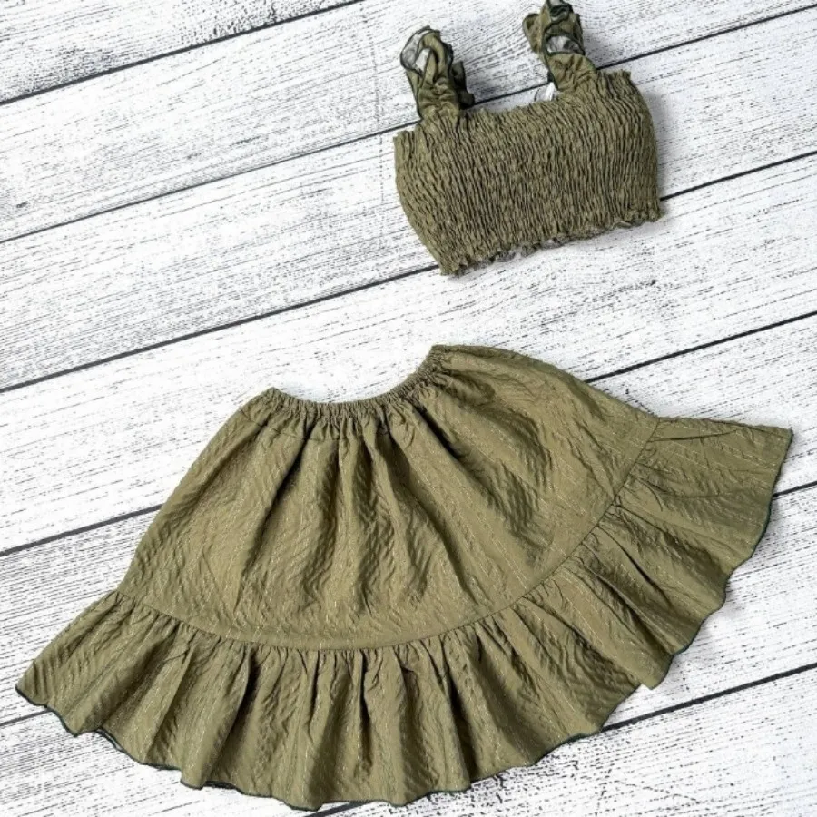 ست کراپ تاپ و دامن ماچا