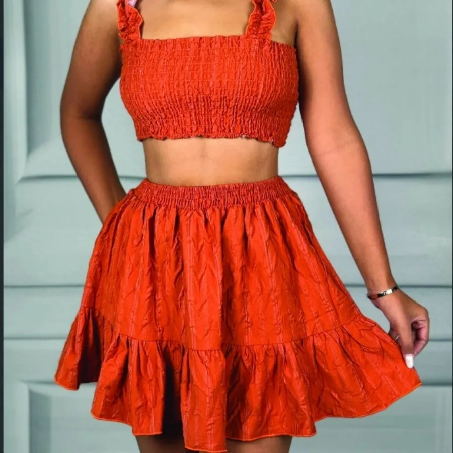 ست کراپ تاپ و دامن ماچا