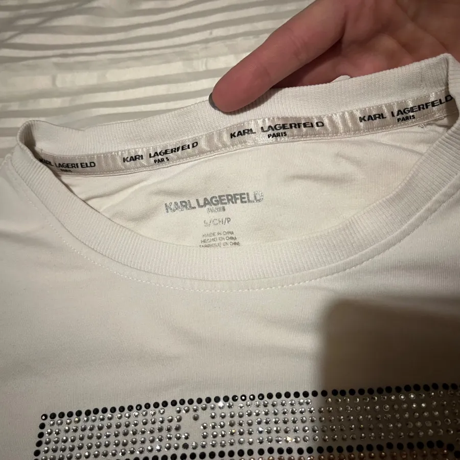 دورس زمستون کارل لگرفلد