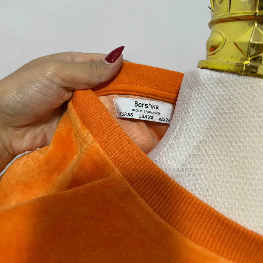 کراپ مخمل نارنجی