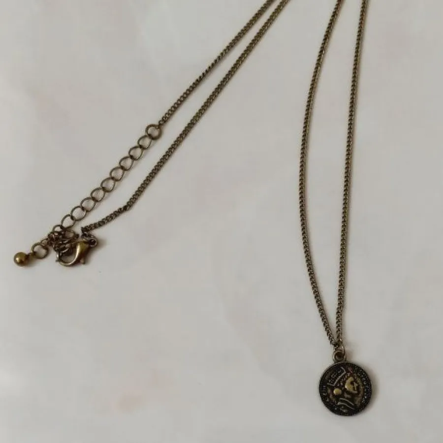 گردنبند زیبا و چشم نواز