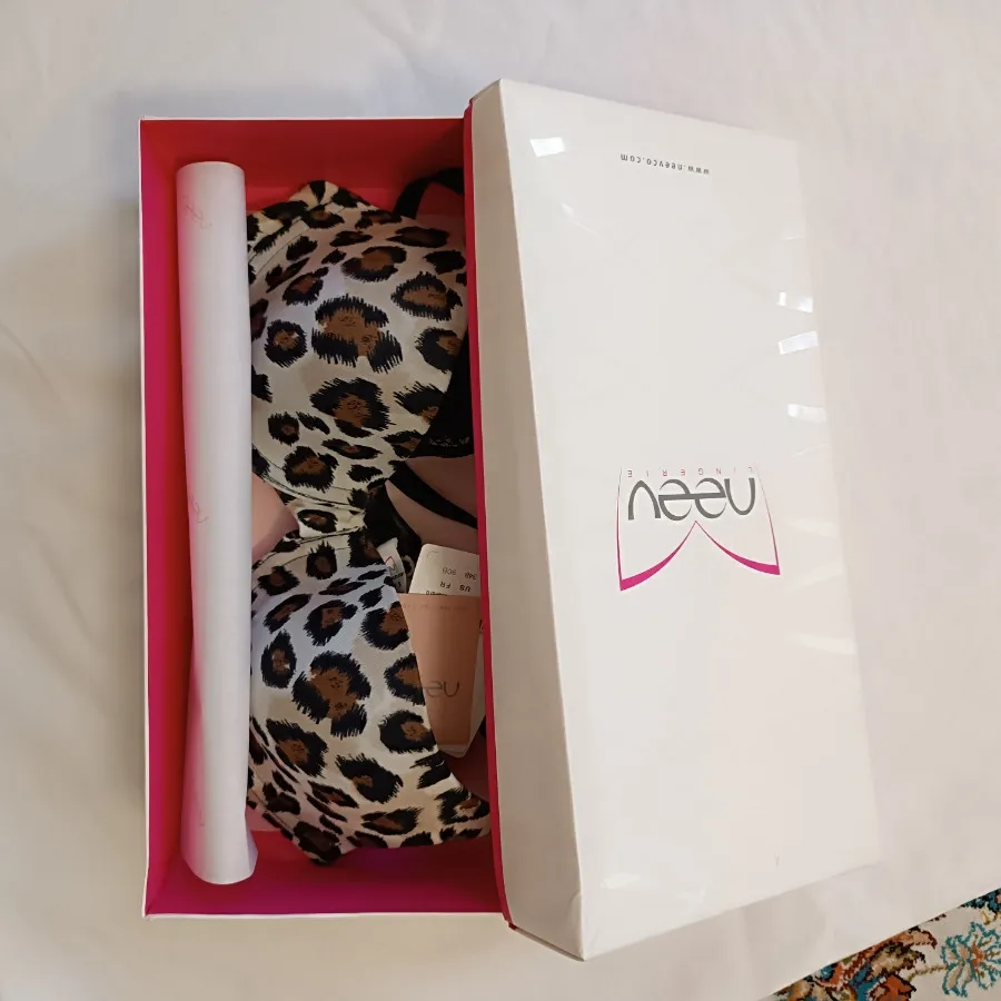 سوتین فنردار