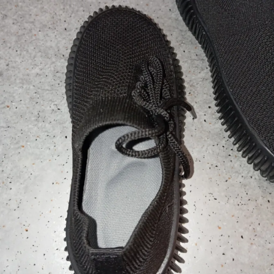 کفش جورابی بچگانه