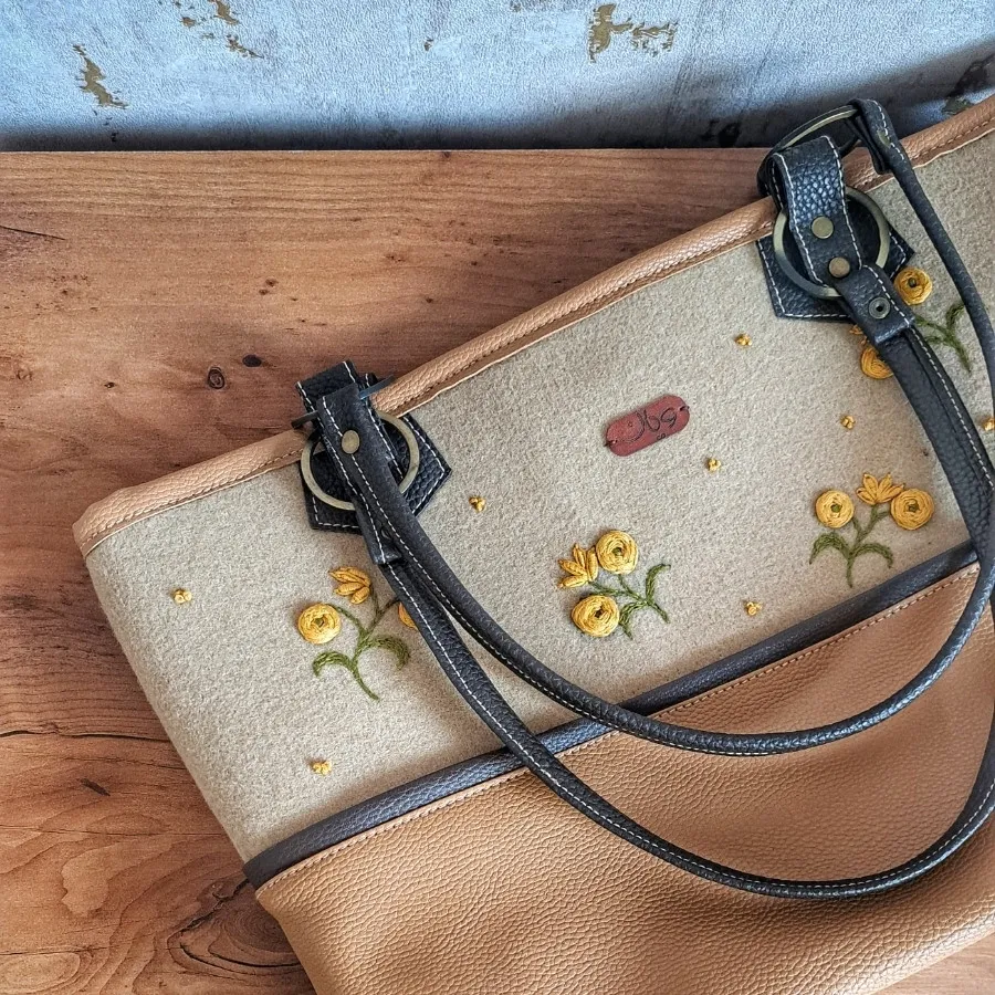 کیف دوشی گلدوزی شده