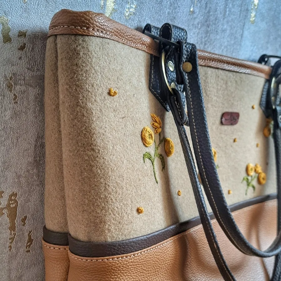 کیف دوشی گلدوزی شده