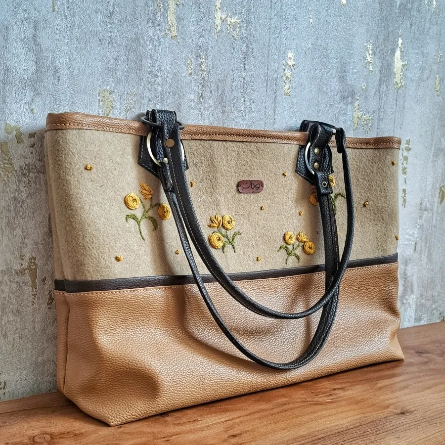 کیف دوشی گلدوزی شده