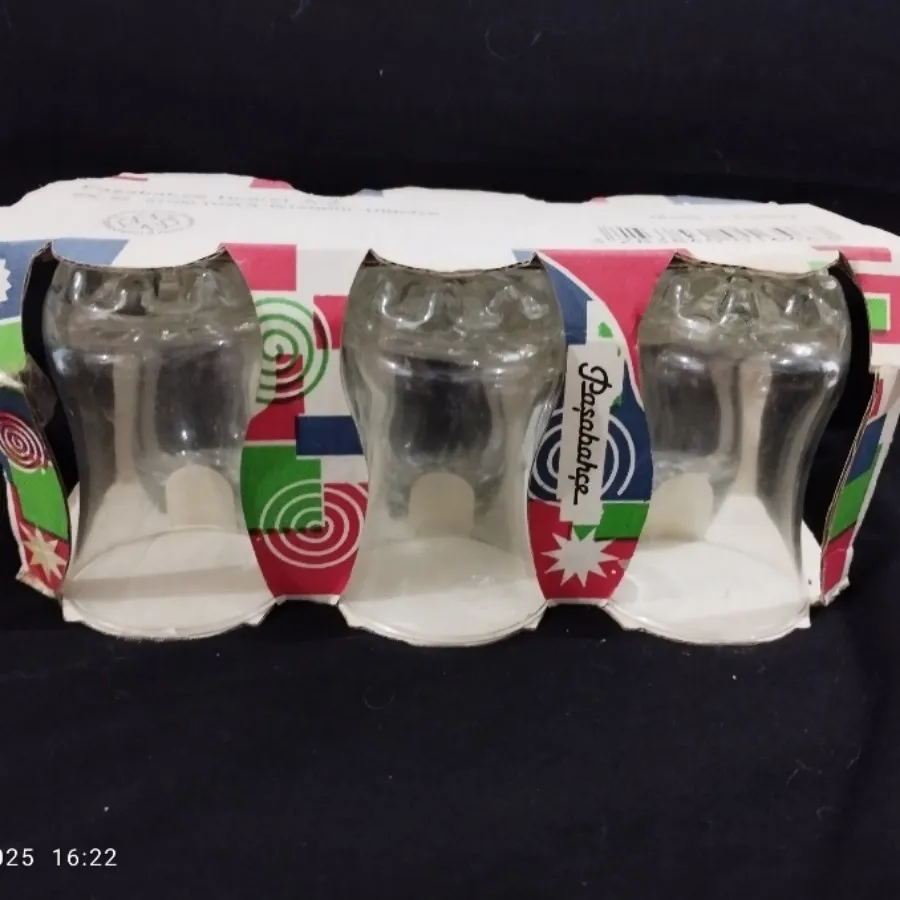 فنجان ترک کمر باریک