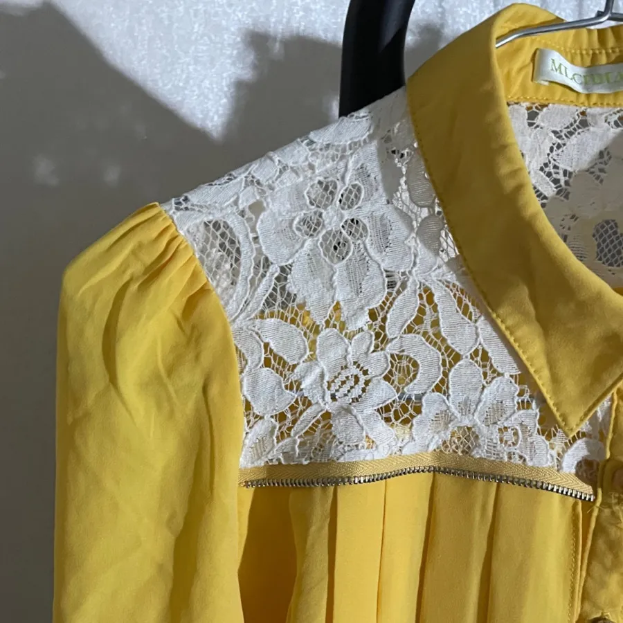 شومیز حریر با جزییات?