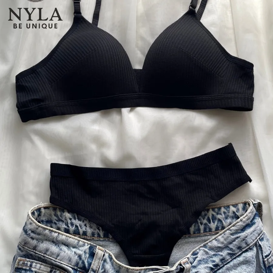 ست لباس زیر آناستازیا