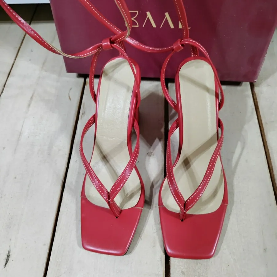 صندل برند بال