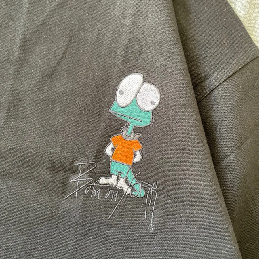 تیشرت گلدوزی مینمال خوشگل