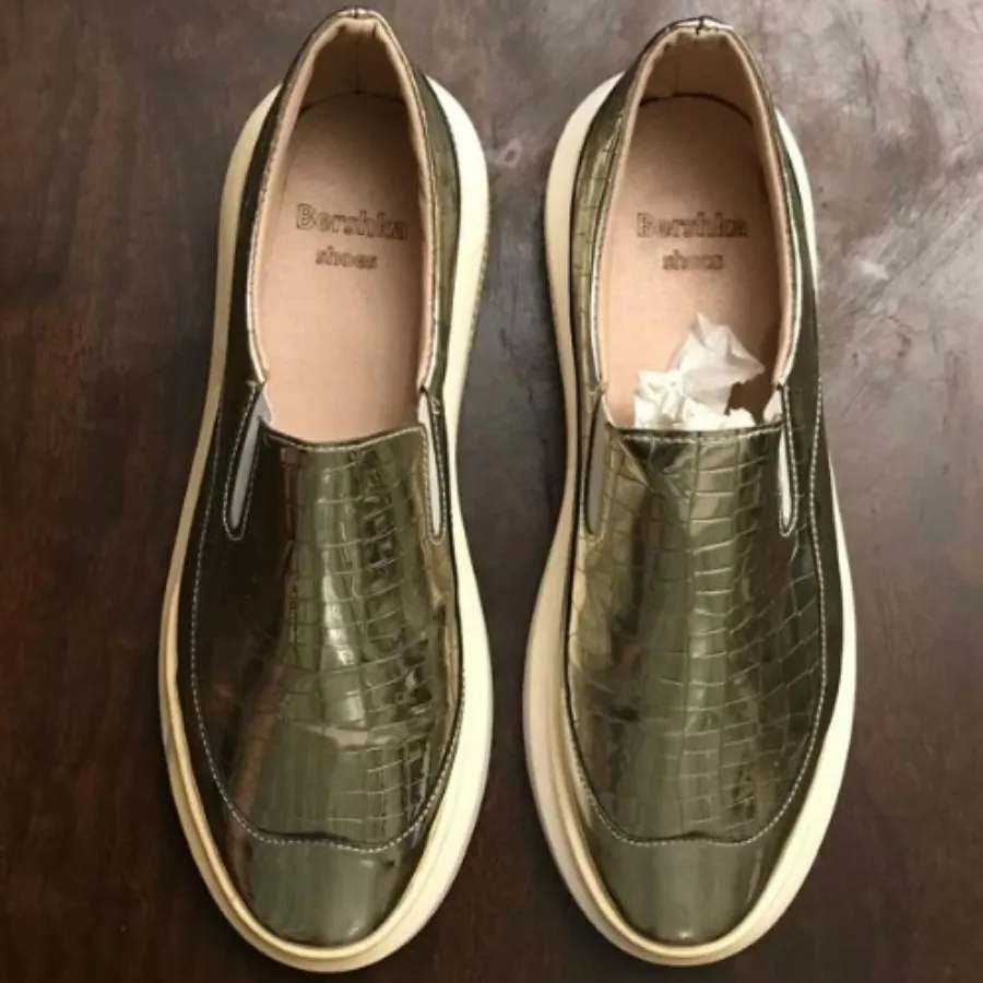 کفش برشکا طلایی