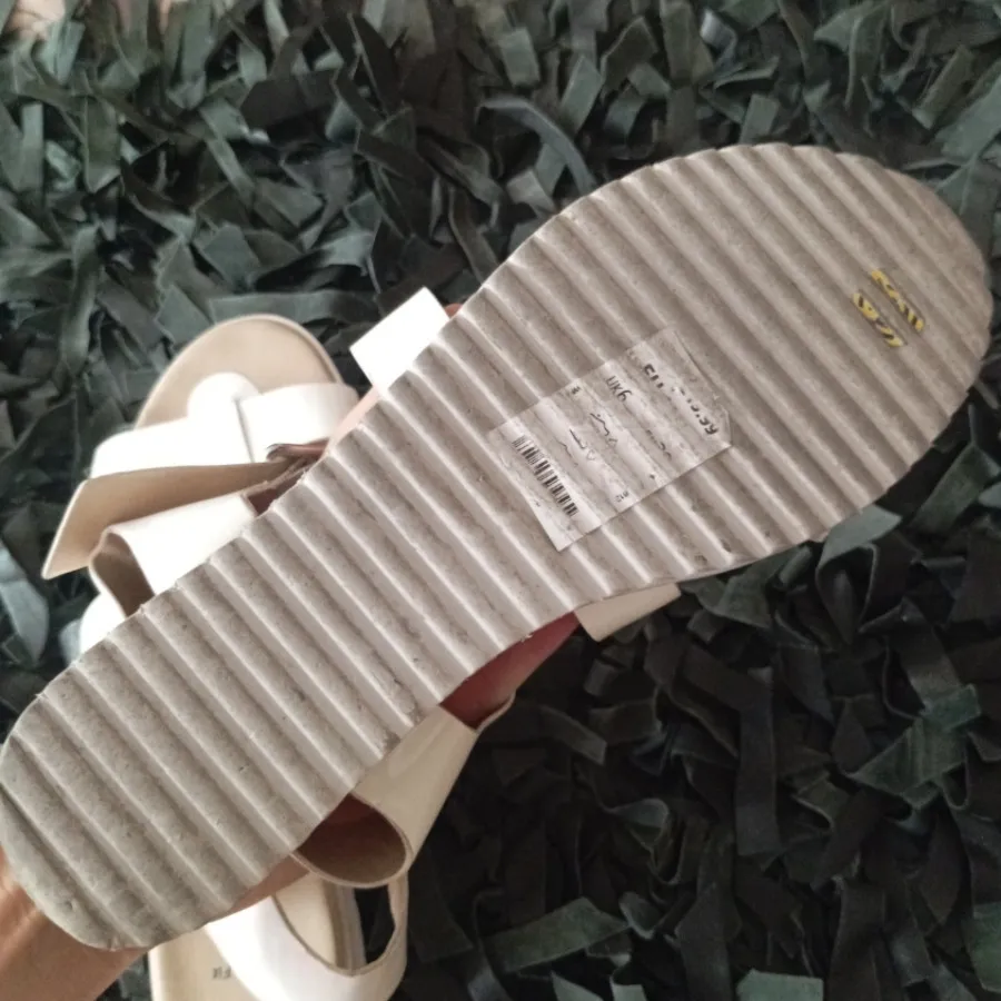 صندل وارداتی