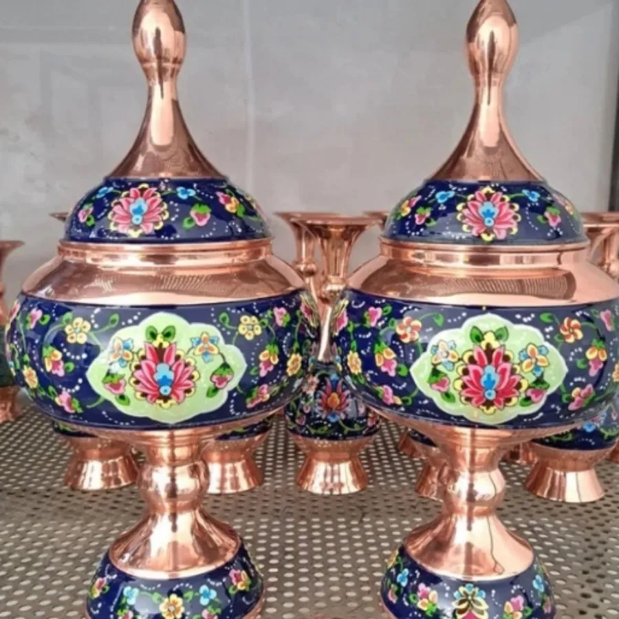 شکلات خوری فیروزه و پرداز