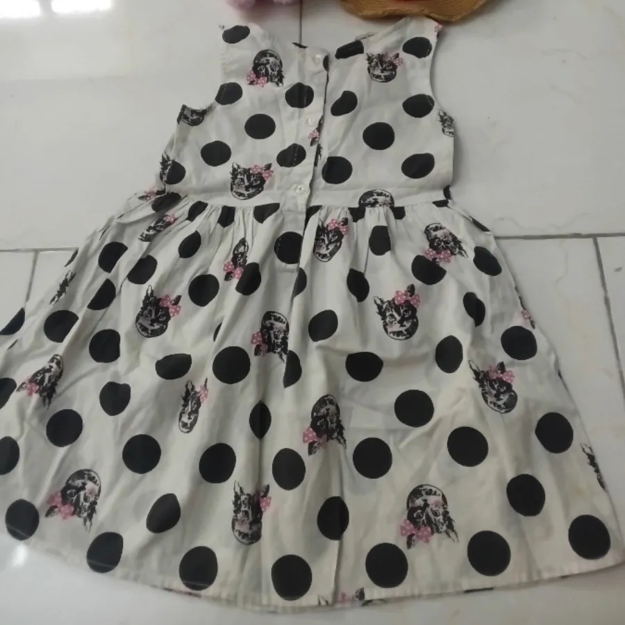 پیراهن دخترانه