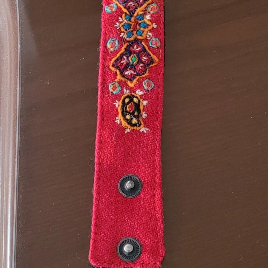 دستبند صنایع دستی