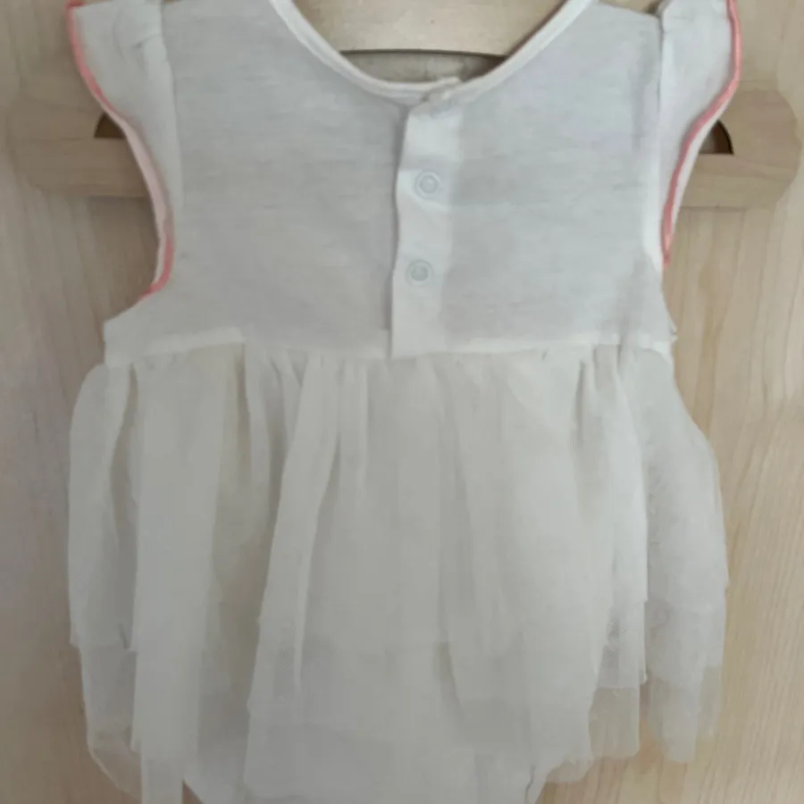 پیراهن دخترانه