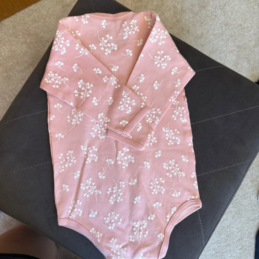 بادی سه دکمه آستین دار