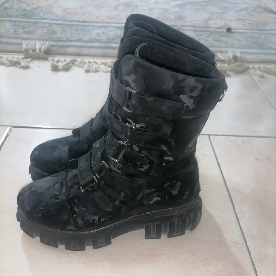 بوت بلند تا ساق پا